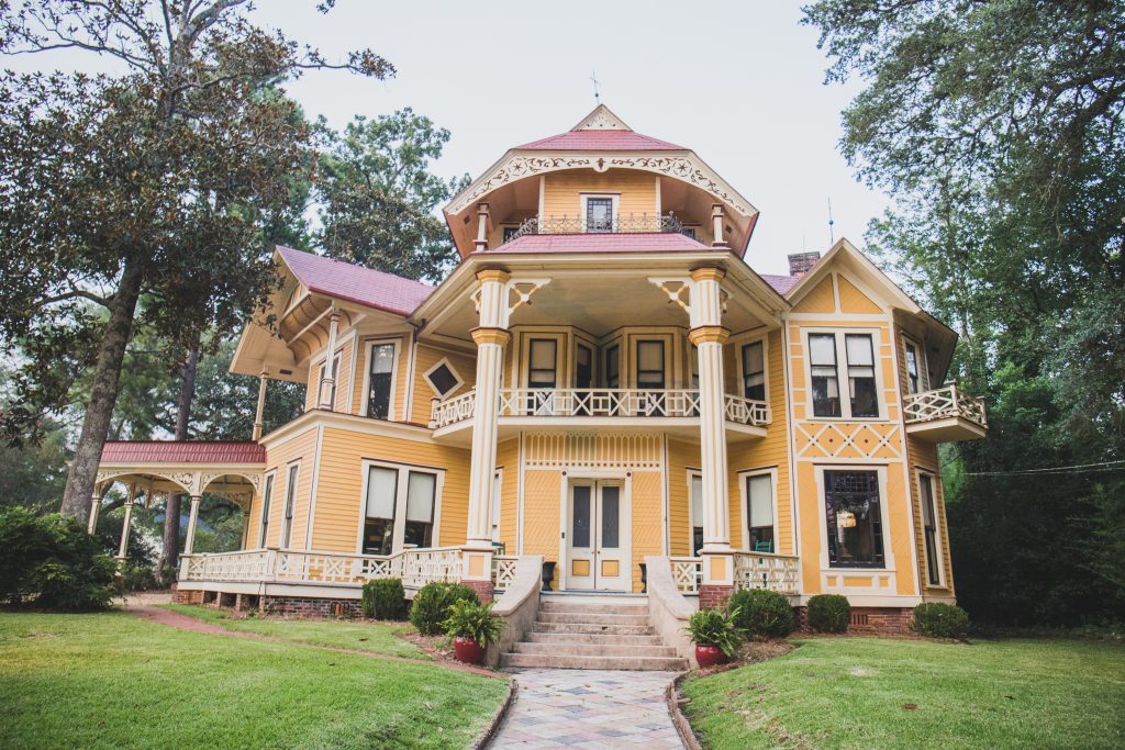 lapham patterson 7 whigham images (1) lapham-patterson-yellow-historic-builing-Thomasville-Georgia